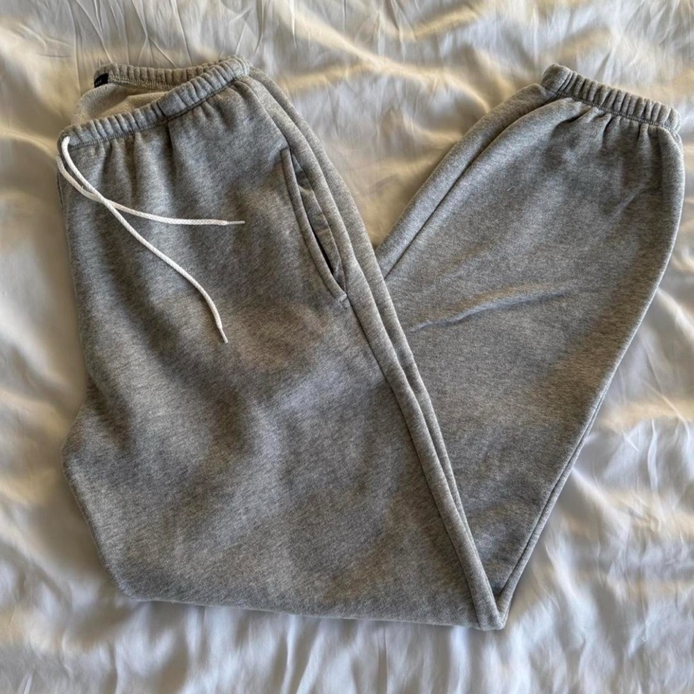 Brandy Melville Gray Rosa Sweatpants